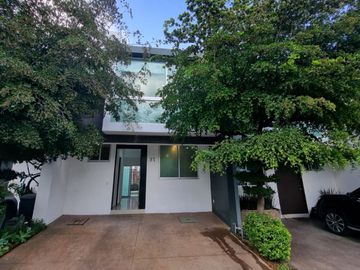 Casa en Renta | El Pórtico, 1.ª Sección Bugambilias, Zapopan
