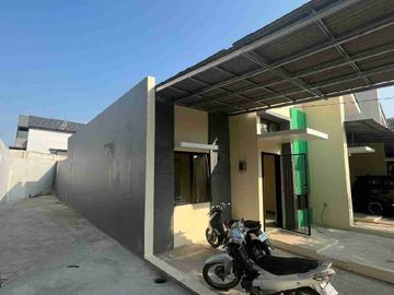 unit bagus siap huni rumah baru cat ulang di green ara harapan indah bekasi