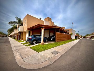 Casa en Venta en Puerta Real II en Esquina