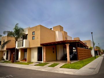 Casa en Venta en Puerta Real II en Esquina