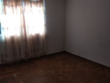CASA EN RENTA AMPLIA EN FRACC TEJEDA