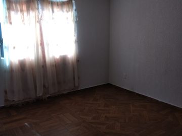 CASA EN RENTA AMPLIA EN FRACC TEJEDA