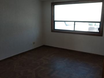 CASA EN RENTA AMPLIA EN FRACC TEJEDA