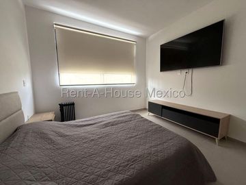 Casa de tres recamaras en renta en Zibatá, Querétaro