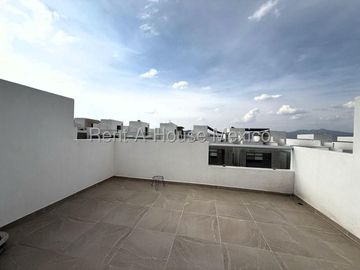 Casa de tres recamaras en renta en Zibatá, Querétaro