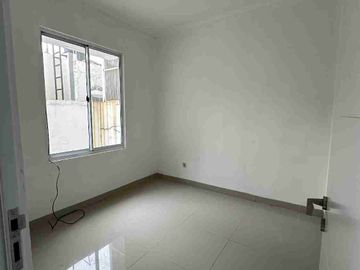 Disewakan Rumah siap huni dalam cluster Tropical Garden , Galaxy Bekasi
