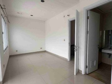 Disewakan Rumah siap huni dalam cluster Tropical Garden , Galaxy Bekasi