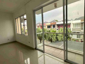 Disewakan Rumah siap huni dalam cluster Tropical Garden , Galaxy Bekasi