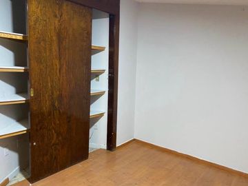 SE RENTA CASA PARA OFICINAS JARDINES DEL MORAL, LEON, GTO.