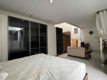 Rumah Jual Siap Huni Cluster Baru Posisi Sudut Raffles Hills Cibubur