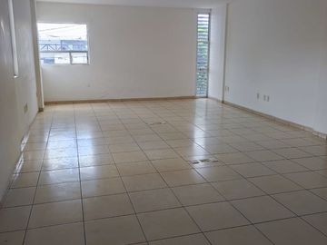 RENTO BODEGA EXCELENTE UBICACION 1000 M2 BLVD LA LUZ SAN PEDRO DE LOS HERNANDEZ