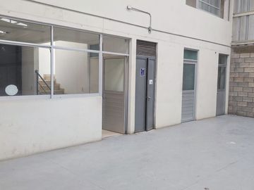RENTO BODEGA EXCELENTE UBICACION 1000 M2 BLVD LA LUZ SAN PEDRO DE LOS HERNANDEZ