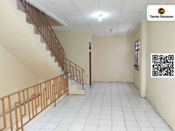 Dijual atau Disewakan! Ruko Hook Interkota Cengkareng Jakarta Barat - Lokasi strategis, 3.5 Lantai