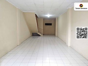 Dijual atau Disewakan! Ruko Hook Interkota Cengkareng Jakarta Barat - Lokasi strategis, 3.5 Lantai