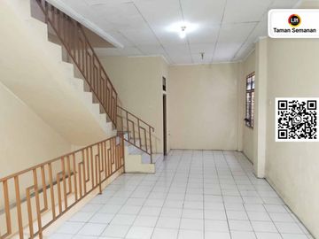 Dijual atau Disewakan! Ruko Hook Interkota Cengkareng Jakarta Barat - Lokasi strategis, 3.5 Lantai