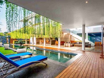 Villa Mewah Kerobokan Badung Bali