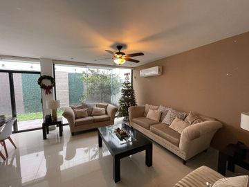Casa en Renta Cumbres Allegro Sector Fogo en Monterrey, Nuevo León