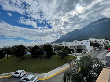 Casa en Renta Cumbres Allegro Sector Fogo en Monterrey, Nuevo León