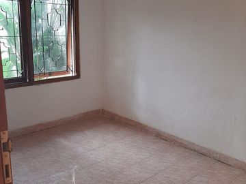 Rumah Strategis Pinggir Jalan Aspal Belakang Samsat Sewon Harga Rp1,3 Miliar