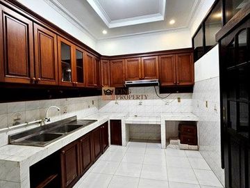 Disewakan Rumah Taman Harapan Indah Jelambar 2,5 Lantai Full Bangunan 4+2 KT | LT 165m² | LB 198m² | Parkir 2 Mobil
