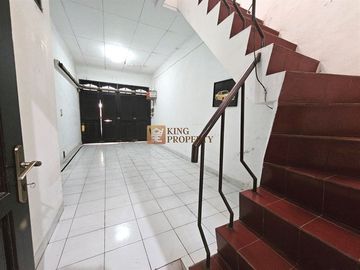 Disewakan Rumah Taman Harapan Indah Jelambar 2,5 Lantai Full Bangunan 4+2 KT | LT 165m² | LB 198m² | Parkir 2 Mobil
