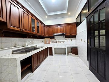 Disewakan Rumah Taman Harapan Indah Jelambar 2,5 Lantai Full Bangunan 4+2 KT | LT 165m² | LB 198m² | Parkir 2 Mobil
