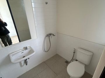 Di Jual Dan Disewakan Rumah Cendana Crest di Park Serpong, Lokasi Strategis dan Lingkungan Asri