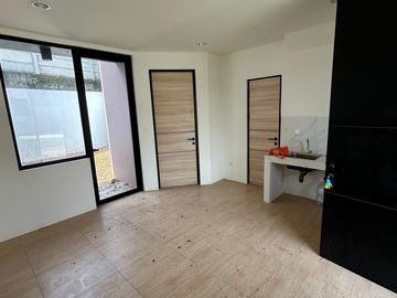 Di Jual Dan Disewakan Rumah Cendana Crest di Park Serpong, Lokasi Strategis dan Lingkungan Asri