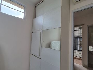 DISEWAKAN RUMAH AMARILLO VILLAGE POSISI HOOK BAGUS DAN RAPIH DI GADING SERPONG