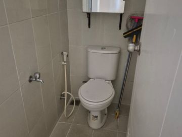 DISEWAKAN RUMAH AMARILLO VILLAGE POSISI HOOK BAGUS DAN RAPIH DI GADING SERPONG