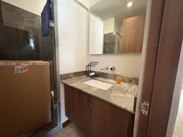 VENTA DE DEPARTAMENTO CON GYM ALBERCA Y VISTA AL CAMPO DE GOLF EN BALVANERA QUERÉTARO