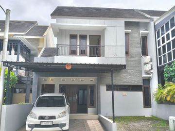 Rumah Strategis di Blok O Banguntapan Harga Rp2 Miliar, Fasilitas Kolam Renang