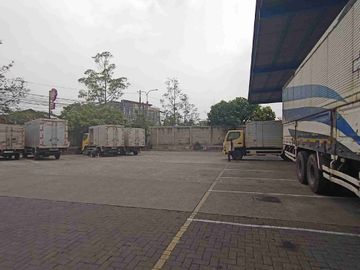Gudang Komersial siap pakai dekat tol bekasi barat lokasi pinggir jalan raya utama kota bekasi