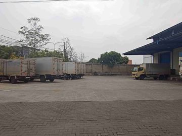 Gudang Komersial siap pakai dekat tol bekasi barat lokasi pinggir jalan raya utama kota bekasi