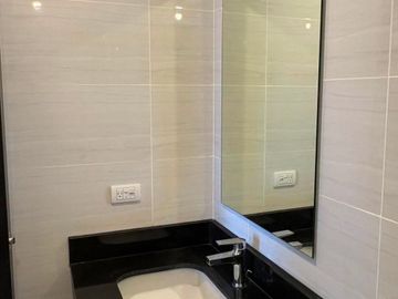 FOR LEASE | PARK TRIANGLE RESIDENCES BGC
