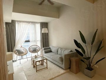 FULLY FURNISHED 2-BEDROOM FOR LEASE | UPTOWN RITZ, BGC