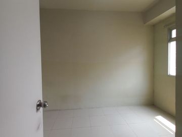 Disewakan Apartemen Grand emerald Kosongan lt 10 Type 2kamar