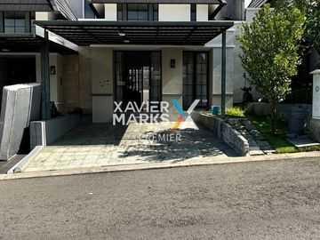 Dijual Rumah Modern Minimalis Dengan Kolam di Citraland Puncak Tidar, Kota Malang