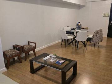 1 Bedroom with Parking Ayala Land Park Triangle Residences BGC Condo For Rent Good deal Furnished near International School Serendra Uptown EGP WGP