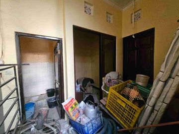 Jual Rumah Hitung Harga Tanah Saja Luas 2.3are/230meter Lokasi Jl Semer Kerobokan dekat Umalas/ Petitenget area Investasi strategis. wd