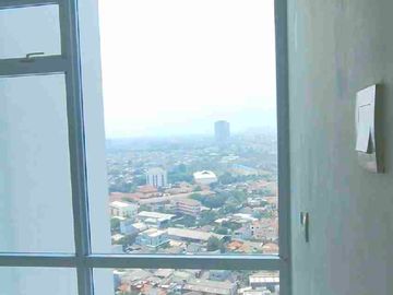 Disewa Apartemen Puri Mansion 1 BR kosongan Jakarta Barat ada beberapa lantai