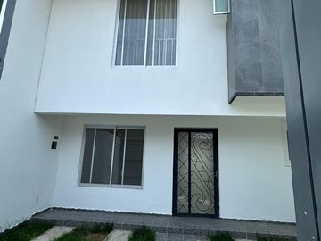 CASA EN VENTA O RENTA , EN COLONIA  EL FORTIN, ZAPOPAN , JALISCO.