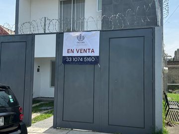 CASA EN VENTA O RENTA , EN COLONIA  EL FORTIN, ZAPOPAN , JALISCO.