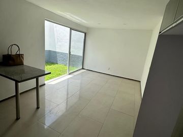 CASA EN VENTA O RENTA , EN COLONIA  EL FORTIN, ZAPOPAN , JALISCO.