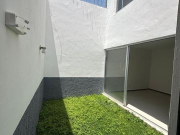 CASA EN VENTA O RENTA , EN COLONIA  EL FORTIN, ZAPOPAN , JALISCO.