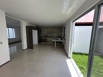 CASA EN VENTA O RENTA , EN COLONIA  EL FORTIN, ZAPOPAN , JALISCO.