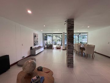 Casa AMOBLADA en arriendo en El Tesoro, El Poblado