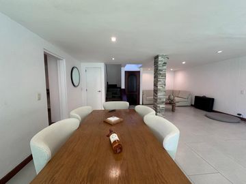 Casa AMOBLADA en arriendo en El Tesoro, El Poblado