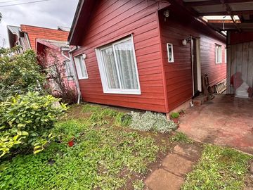 Casa en Venta con Departamento Interior, Ubicada en Pasaje Cerrado, Villa Andes, Temuco