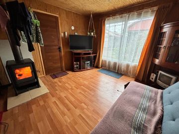 Casa en Venta con Departamento Interior, Ubicada en Pasaje Cerrado, Villa Andes, Temuco